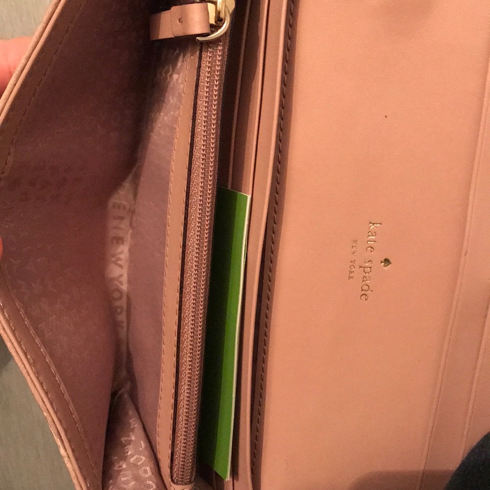 ✨Croco✨ Kate Spade Linney Rosy Beige Wallet✨ - Picture 8 of 8